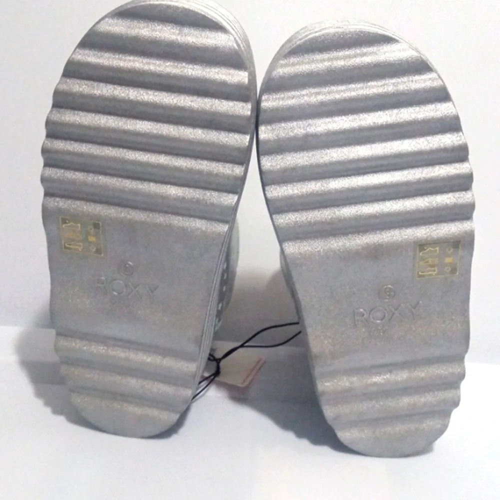 ROXY GIRLS METALLIC SILVER STAR SPANGLED SHERPA LINED ANKLE BOOTIES SIZE 3 NWT